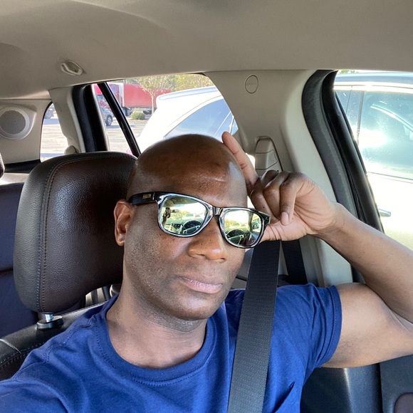 Meet your Posher, Marc - Picture 3 of 3